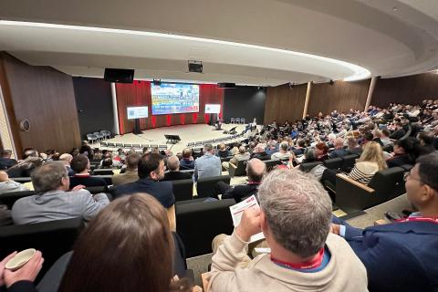 Support entrepreneurs and reap rewards