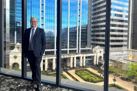 Gold miners buffeted by costs