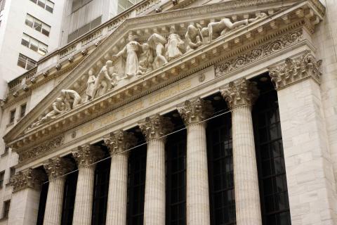 Ultra-rich players place bets on trouble ahead