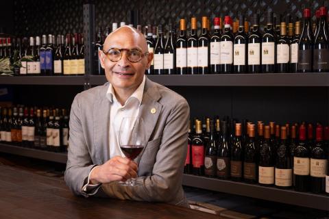 Wine library to open in Wesley Quarter