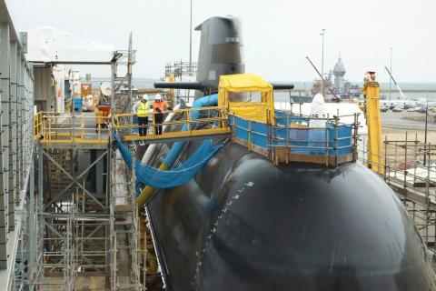 Power tilts to unions in maritime sector