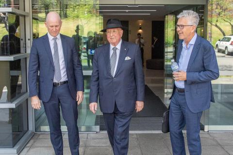 Walsh fronts Mint probe amid liability concern