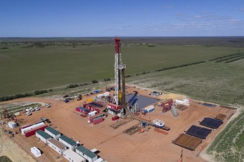 Stokes fires up over gas regulation