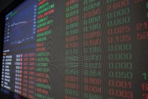 Wall Street lower as bond yields rise, tech stocks fall