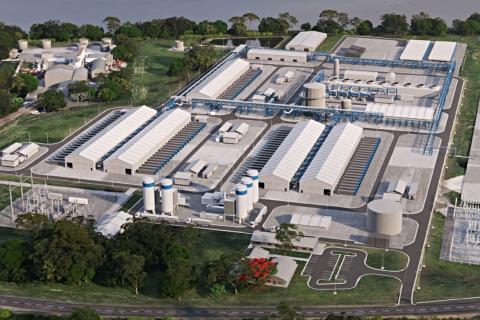 Fortescue delays green hydrogen project FID again