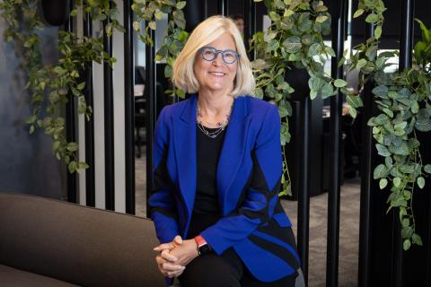 Conlon brings new take on chair