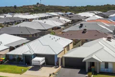 Confidence in housing low