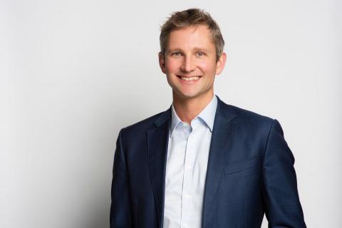 Automic claims top share registry spot