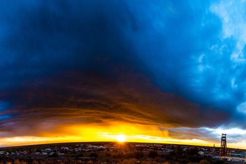 Floods close WA interstate rail, roads