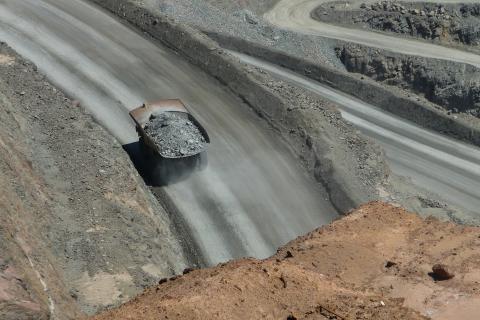 Worker dies at St Ives mine site