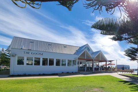 Busselton restaurant, cleaners in $7m fire bill dispute