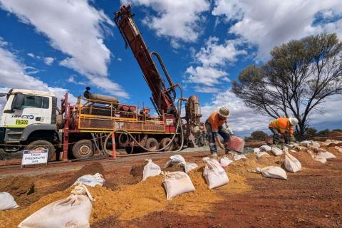 Aurumin chases magic million gold ounces at Sandstone