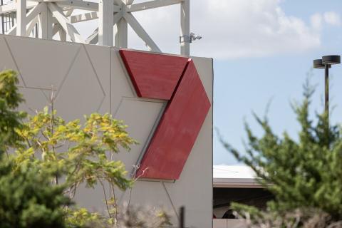 De Ceglie to leave Perth, Dore steps in