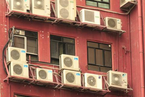 Misinformation clouds carbon credit