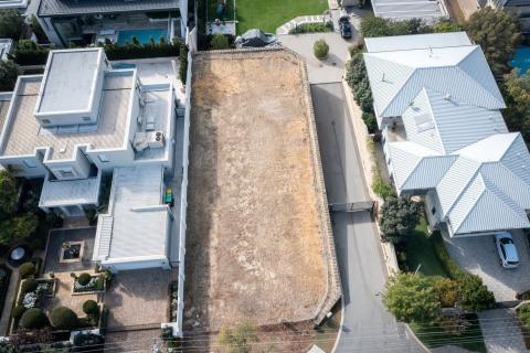 Prix D’Amour land sells to Lennon family