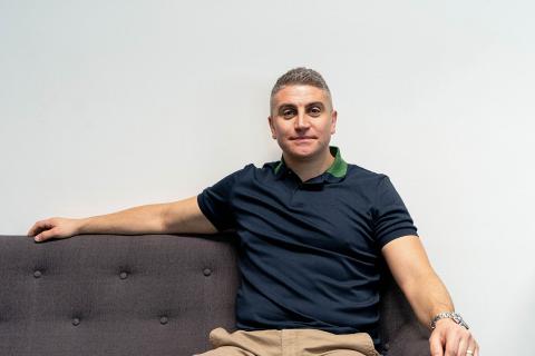 From Backpacker to Business Titan: Oliver Wood's $22 Million Triumph Over Adversity