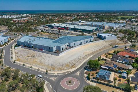 Cape Bouvard sells Halls Head site