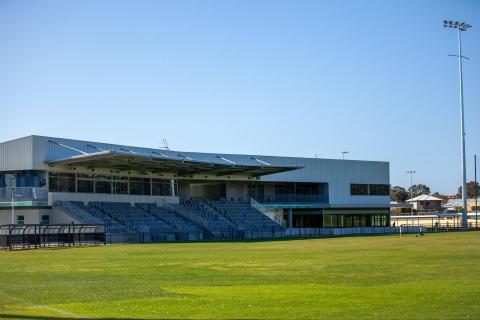 East Fremantle president steps down