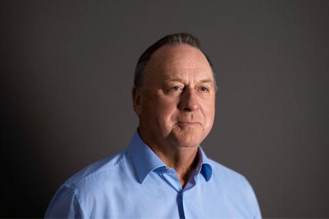 Ellison resigns as Delta chairman