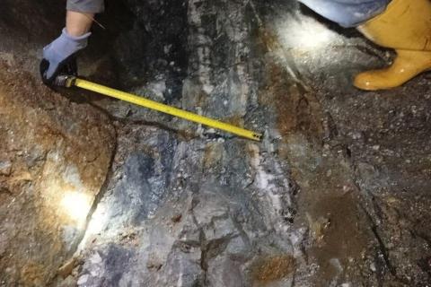 AGUIA_SANTA BARBARA_BULLSNBEARSWA