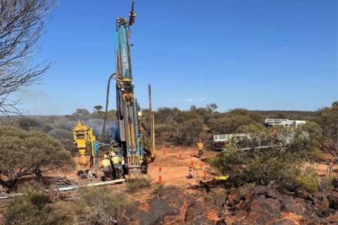 Aurumin Ltd Central Sandstone drill rig