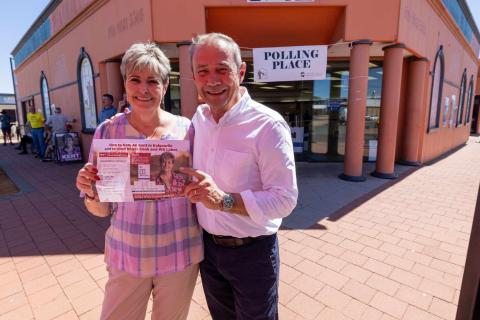 Kalgoorlie MP Ali Kent with WA Premier Roger Cook. Photo: WA Labor.