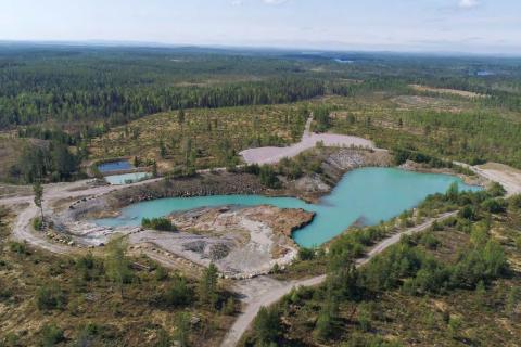 LATITUDE 66_K1 TEST PIT_BULLSNBEARSWA