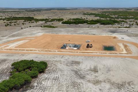 TRIANGLE_BECOS-1_BULLSNBEARSWA