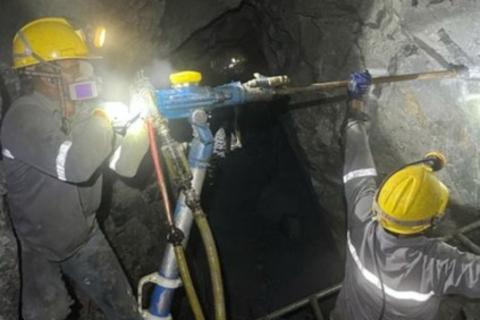 AGUIA_DRILLING1_BULLSNBEARSWA