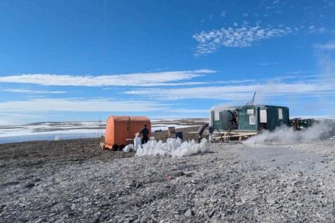 AW1_STORM_Cu-Ag_1440x960