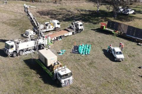 LARVOTTO_CLARKS GULLY_BULLSNBEARSWA