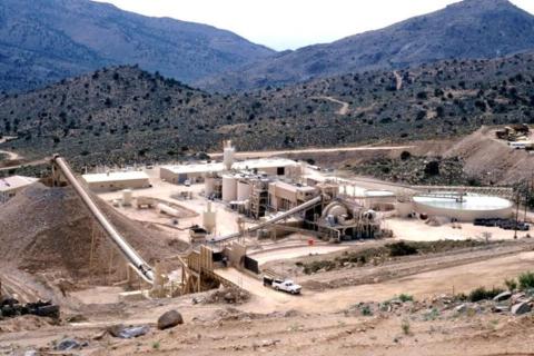 DATELINE_MOUNTAIN PASS_BULLSNBEARSWA