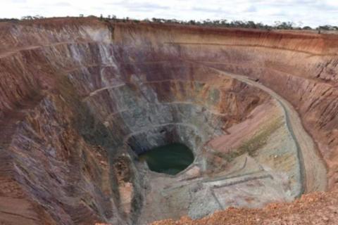 Javelin Minerals' Eureka open pit