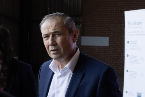 WA Premier Roger Cook says the state government will have to address asbestos contamination. Photo: Tom Zaunmayr