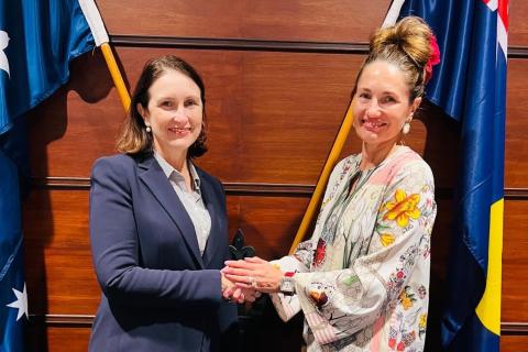Keri Shannon (left) welcomed by Fiona Argyle at the City of Nedlands upon her appointment as CEO.