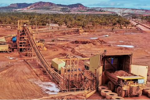 Ore stockpiling at Koolyanobbing. Photo: Yilgarn Iron