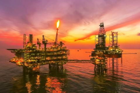 oil and gas. Photo: Jemang