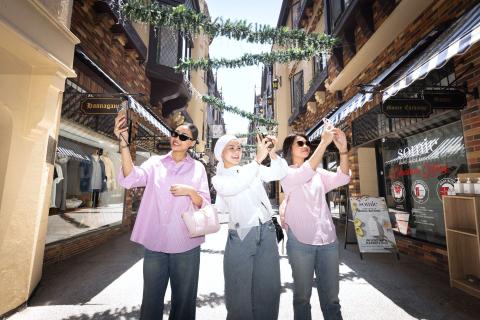 London Court arcade has long been a tourist drawcard. Photo: Michael O’Brien