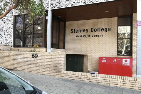 69 Outram Street