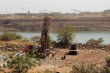 Firefinch cuts losses at Morila mine