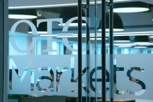 AMERICAN WEST_OTC_BULLSNBEARWA